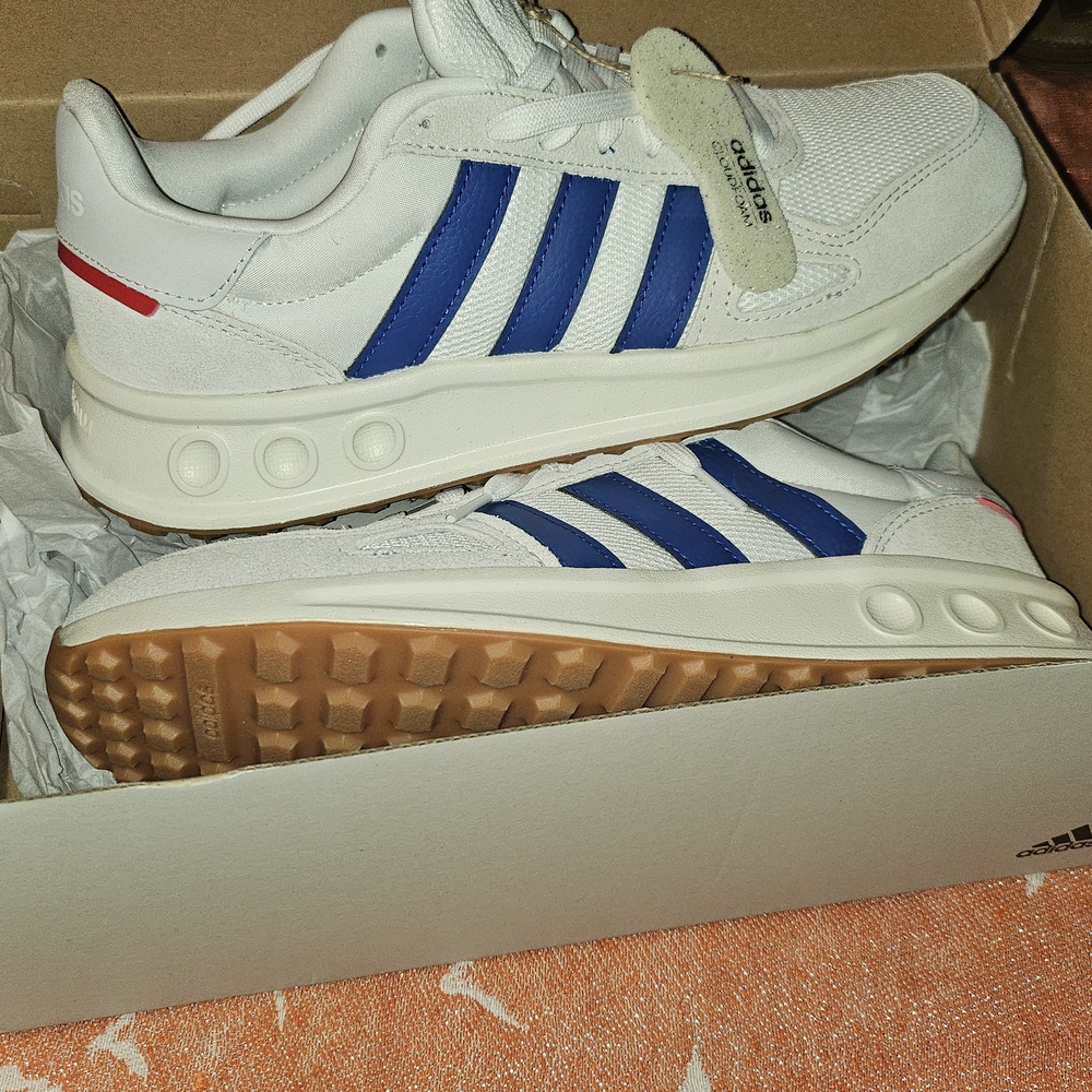 Adidas White and Blue Sneakers Cloud Foam